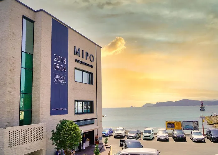 Mipo Oceanside Hotel