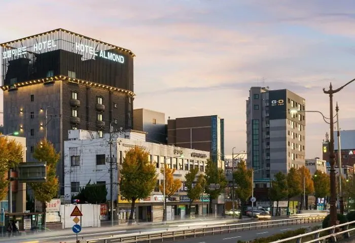 Almond Hotel Gupo Station