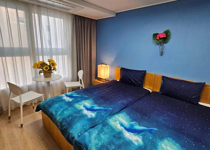#2 Queen, Ss# 2 Minutes Run To The Sea, Close To The Sea, 5 Minutes To Club D Oasis Swimming Pool, Renewal Fresh Apartment