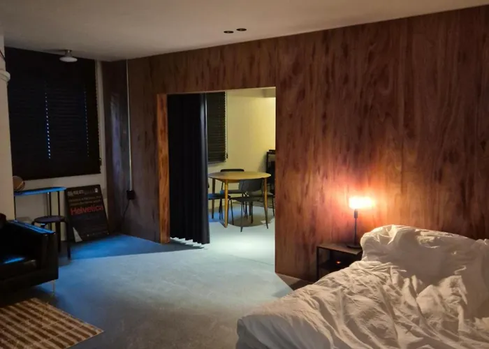 Studio Bis Licensed Jeonpo Cafe Street King Beds 3-Min Subway