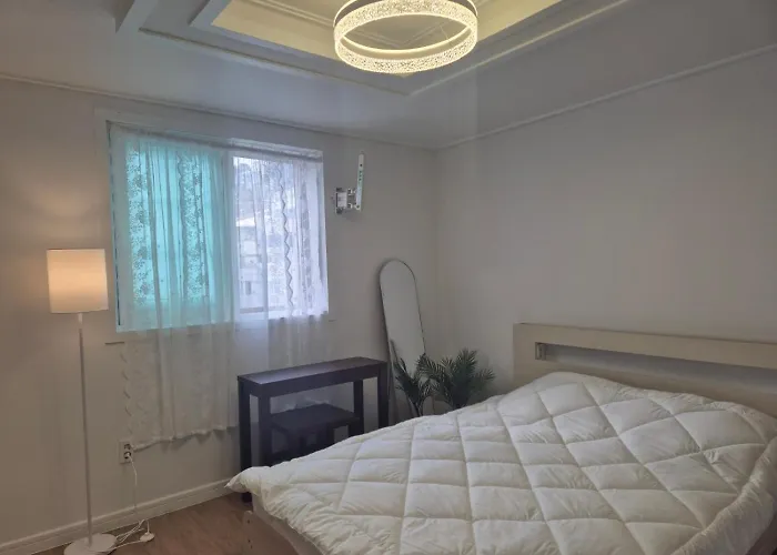 Small And Pretty House Near Busan Station, Pet-Friendly, Suitable For 2 People