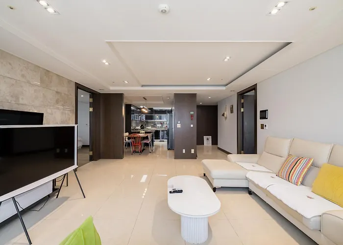 2400Sqft On The Beach 1Min For Big Family