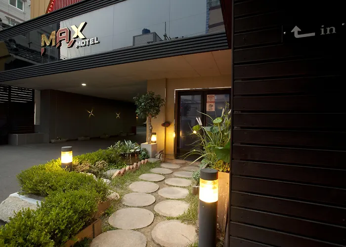Sasang Max Motel