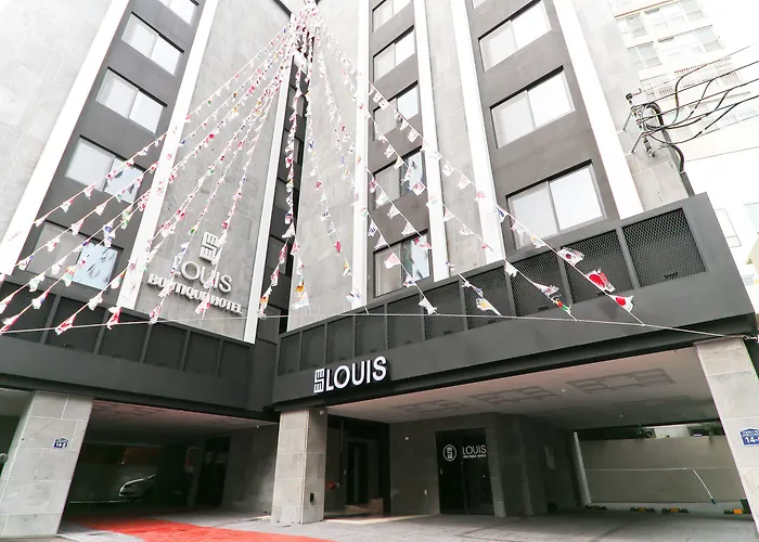 Louis Hotel