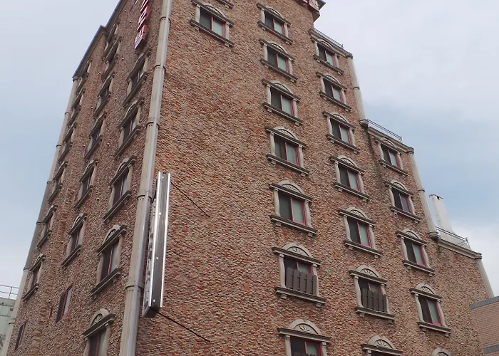 Plus Motel