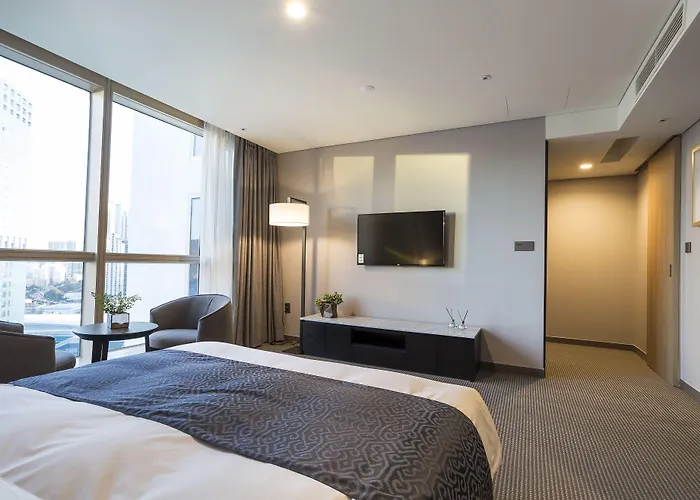 Centum Primus Hotel