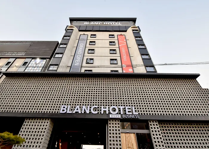Blanc Business Hotel