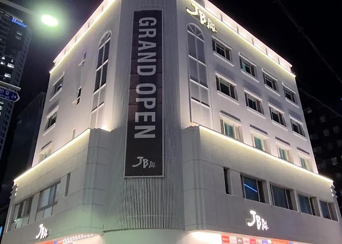 Jb Plus Hotel