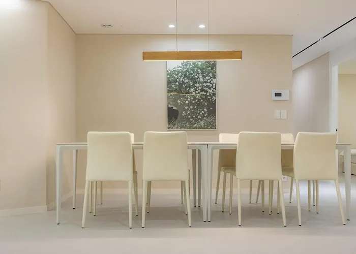 3F Rootshouse Busan Staion