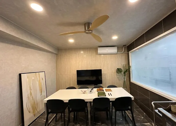 Billy Hostel