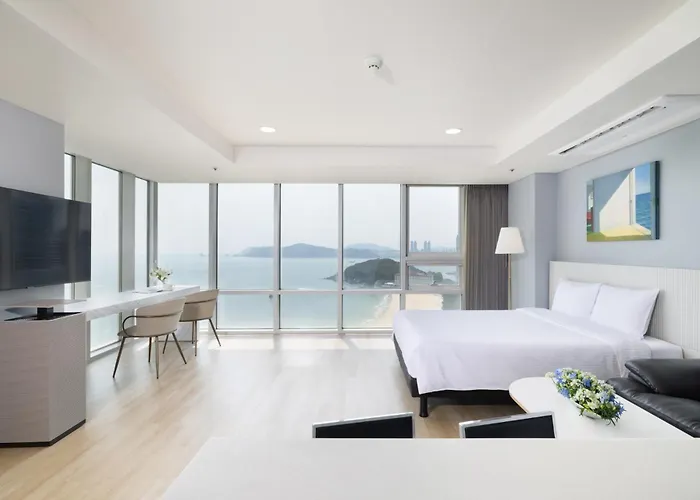 Haeundae Seacloud Hotel Residence