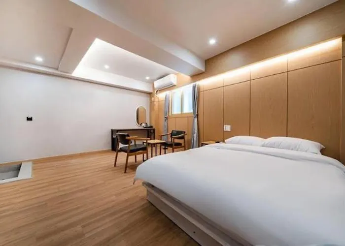 Lime Hotel