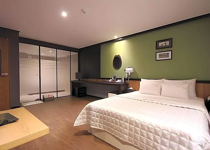 Hotel G7
