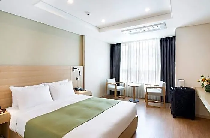 Crown Harbor Hotel Busan