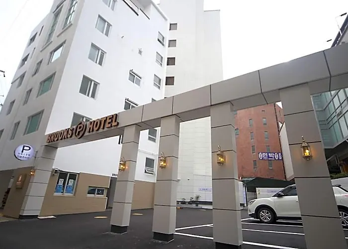 Busan Songjeong Brooks Hotel