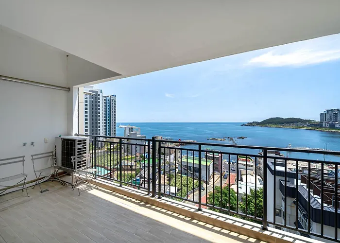 Yeonhwari 330 Hotel & Pool Villa