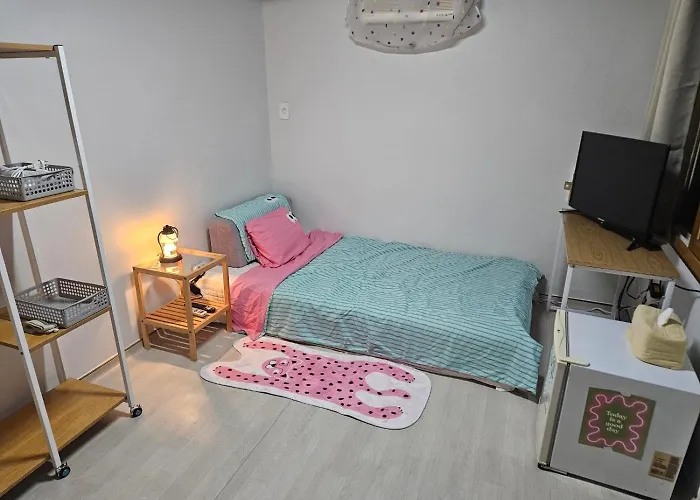 Taeyang Stay Motel Nampojoongang Branch