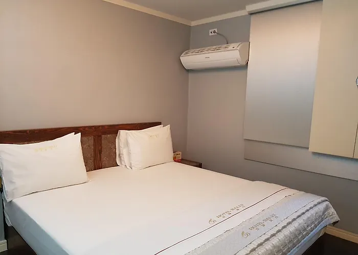 Bally Hotel