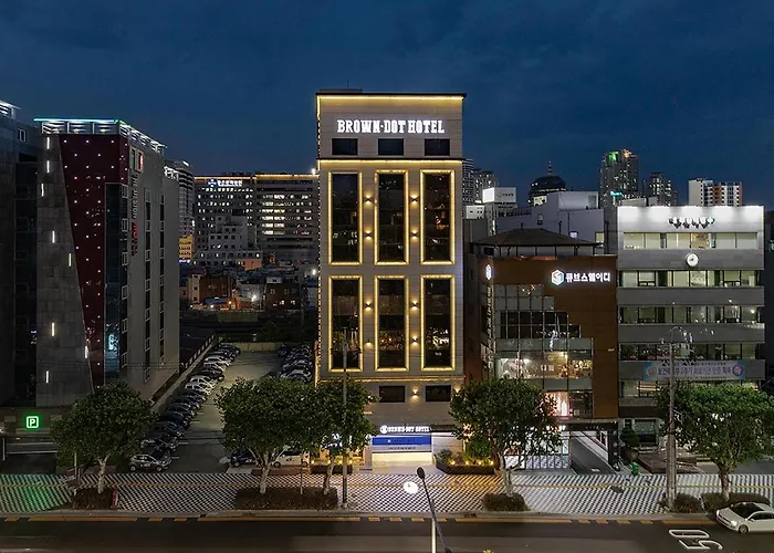 Beomil Brown Dot Hotel